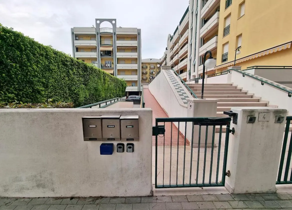 Sea View Apartment In Caorle 0*,  Italia