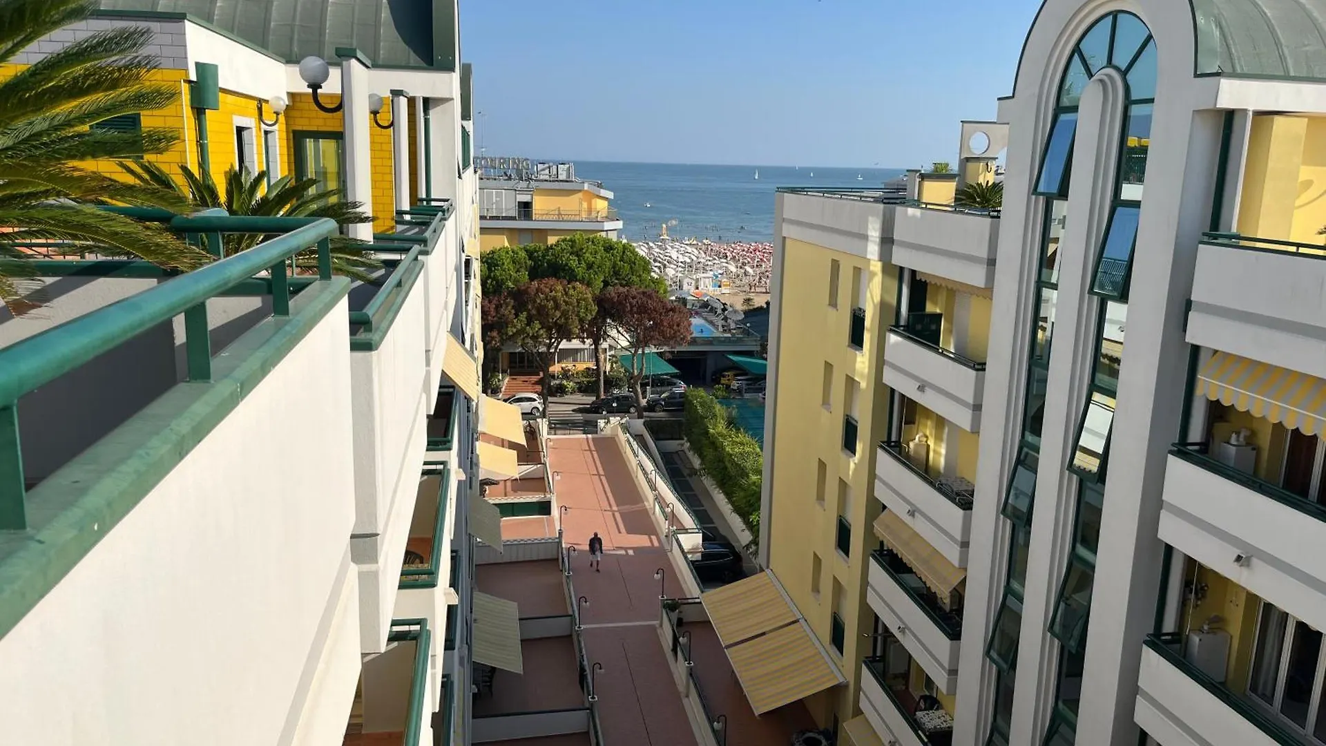 Sea View Apartment In Caorle Italy